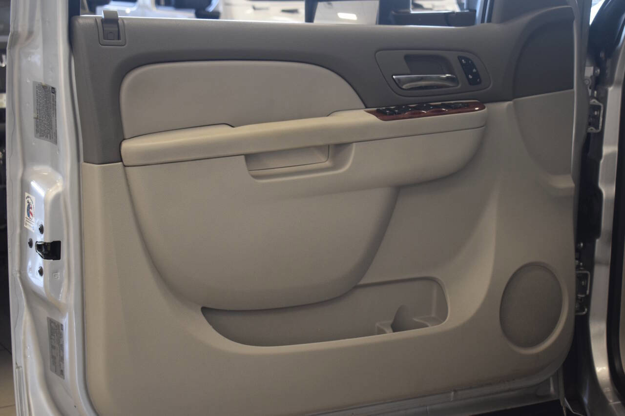 Used 2012 Chevrolet Silverado 3500 LTZ w/ LTZ Plus Package image 35