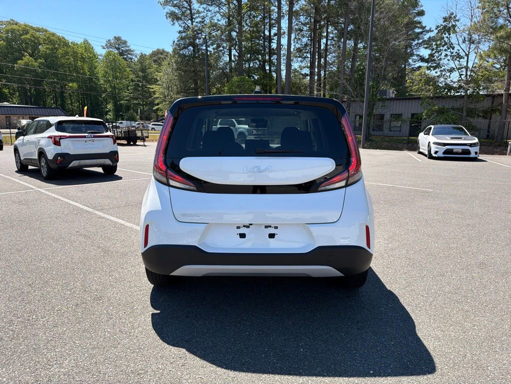 Certified 2025 Kia Soul LX FWD image 6