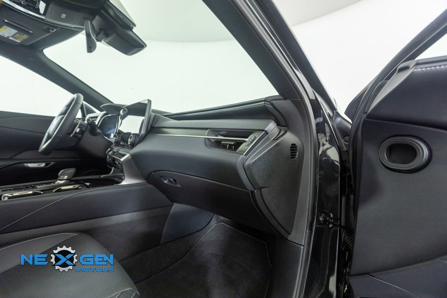Used 2025 Lexus RX 350 Premium w/ Convenience Package AWD/4WD image 39