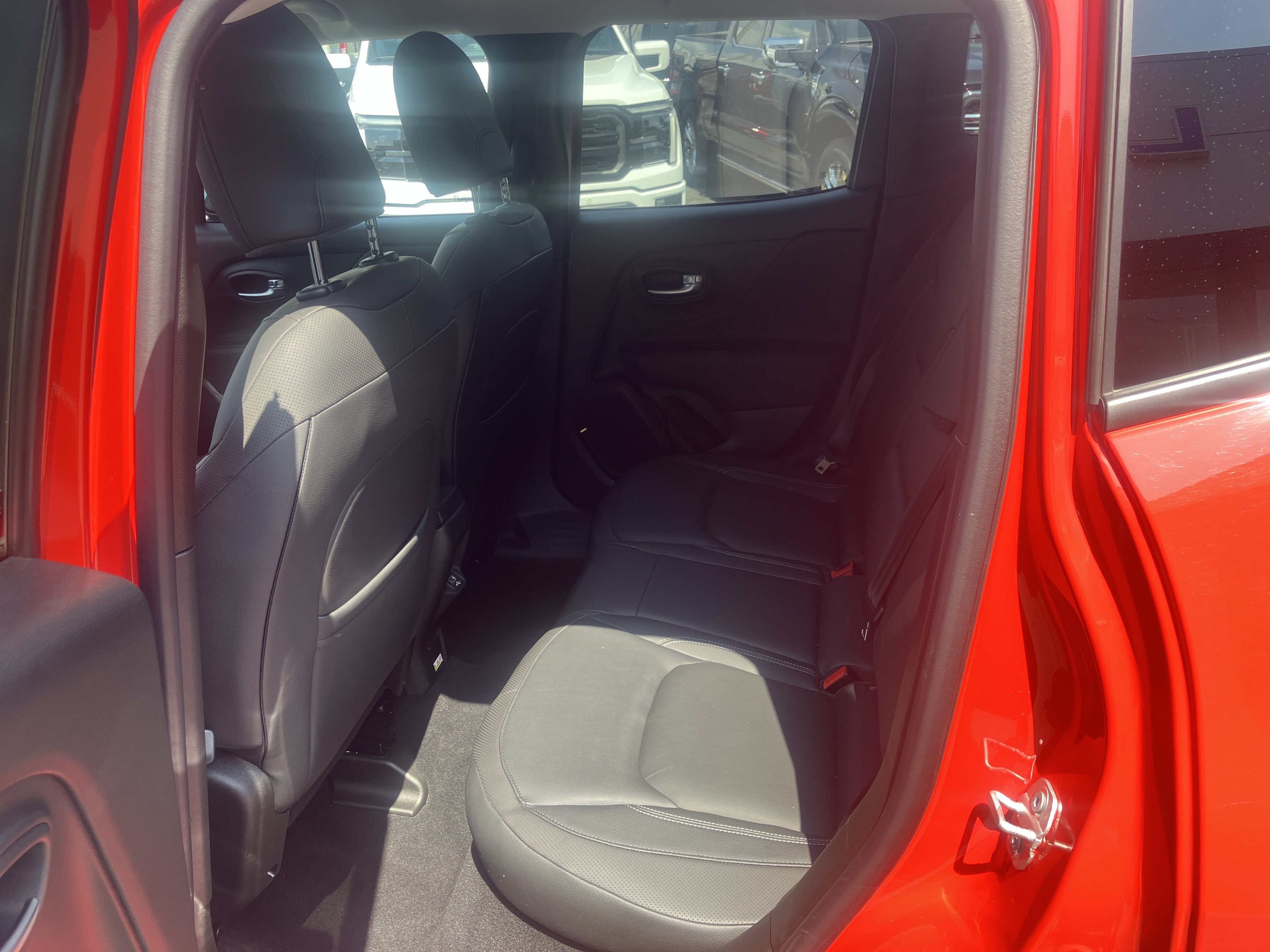 Used 2021 Jeep Renegade Limited w/ Trailer Tow Group AWD/4WD image 14