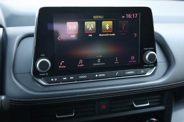 Used 2024 Nissan Rogue SV image 21