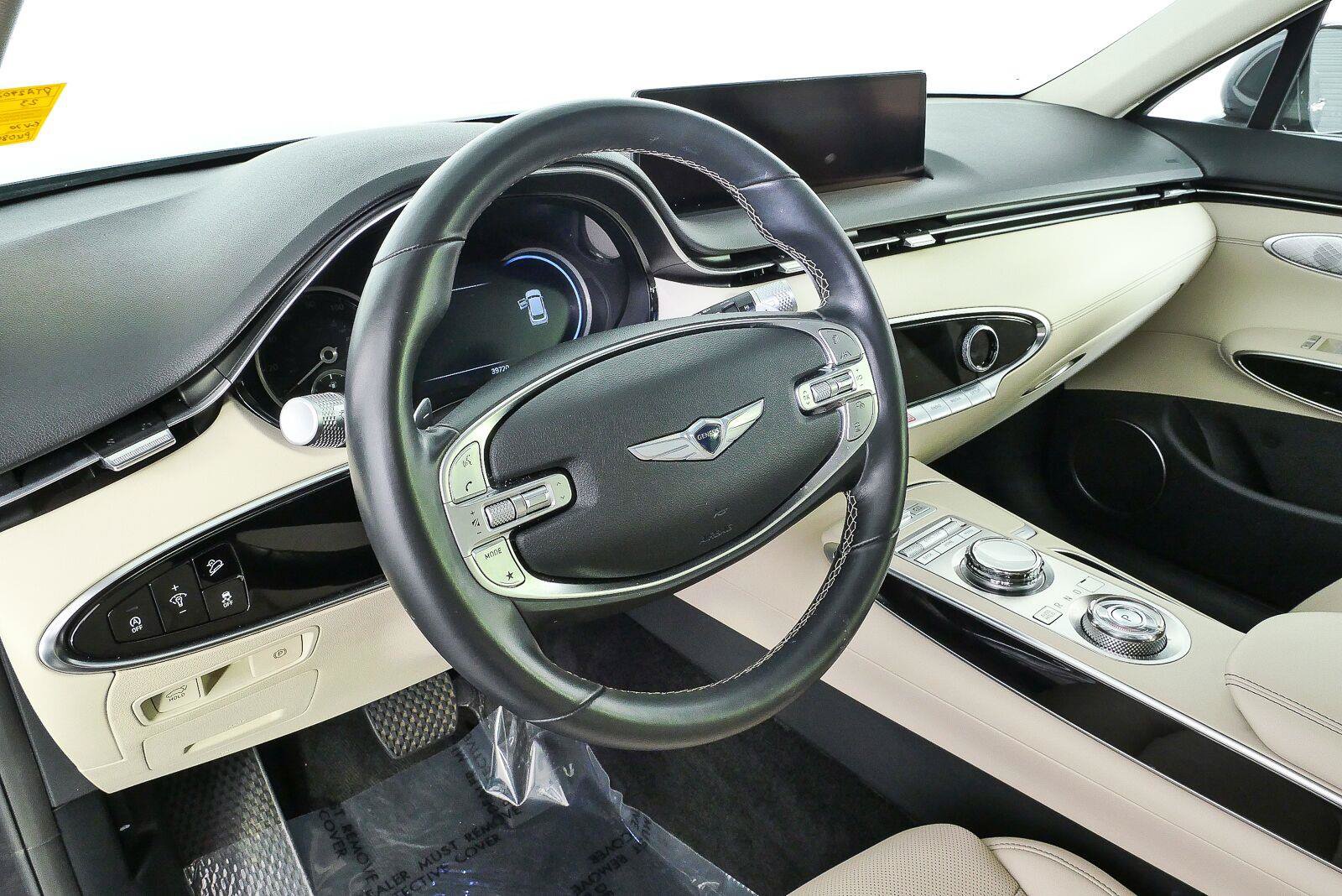 Used 2023 Genesis GV70 2.5T AWD/4WD image 5