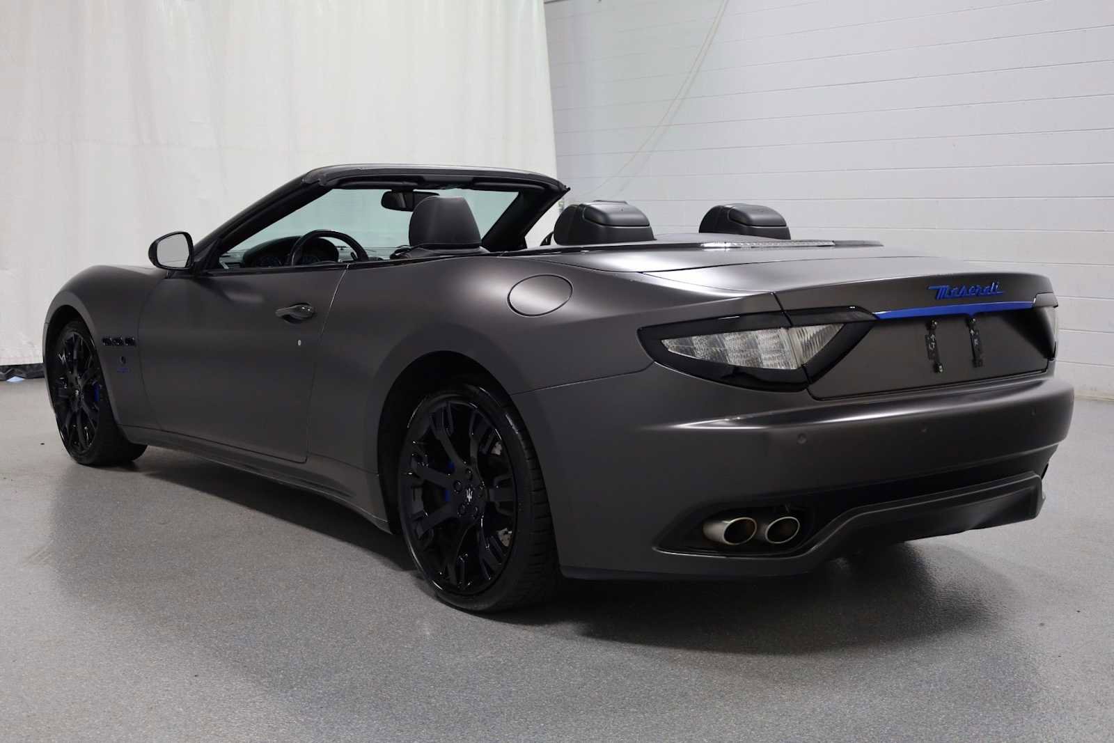 Used 2016 Maserati GranTurismo Convertible image 3