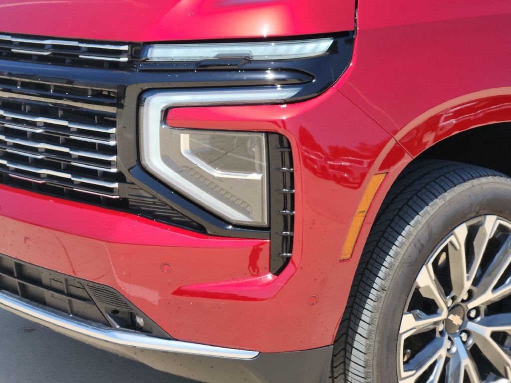Used 2026 Chevrolet Tahoe High Country AWD/4WD image 8