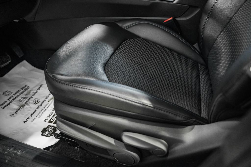 New 2026 Jeep Compass Latitude image 34