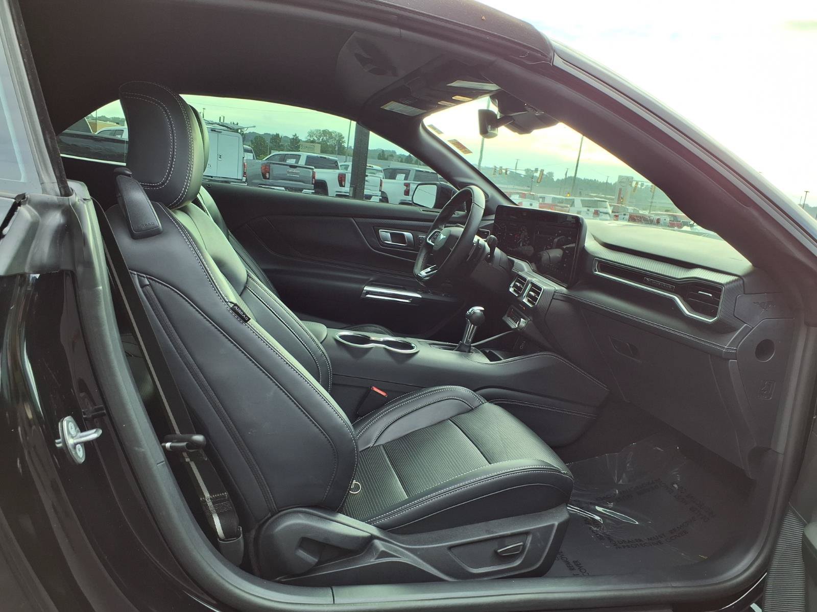 Used 2024 Ford Mustang GT Premium RWD image 23
