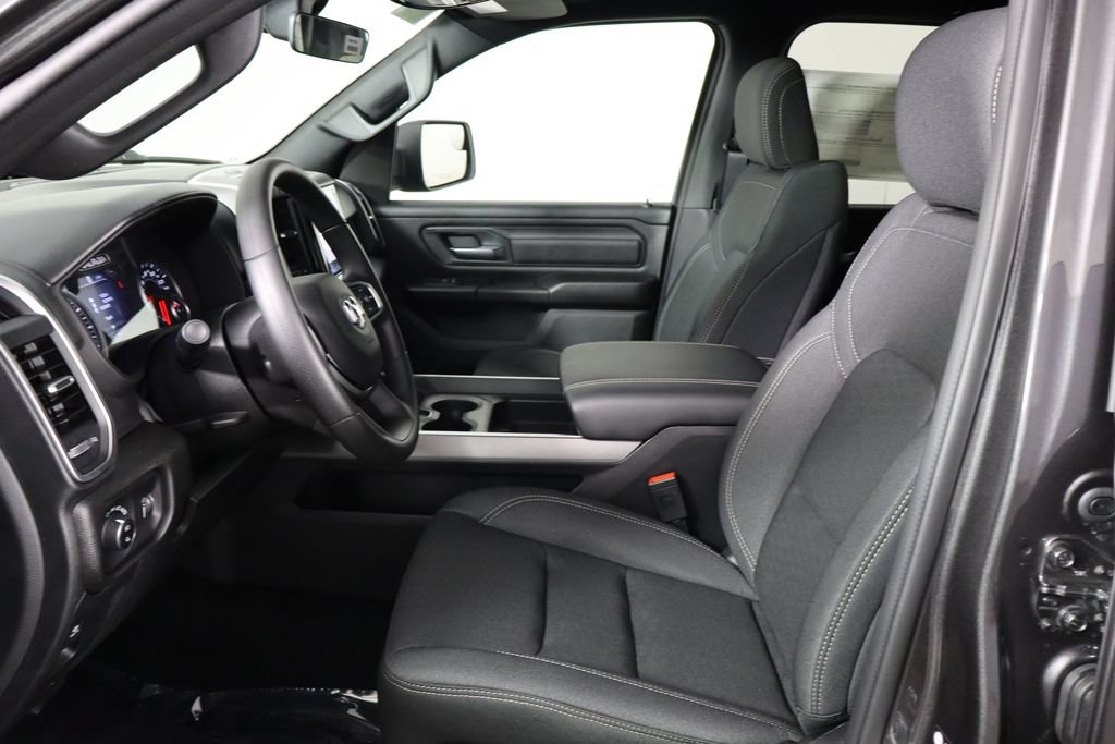 New 2026 RAM 1500 Express AWD/4WD image 14
