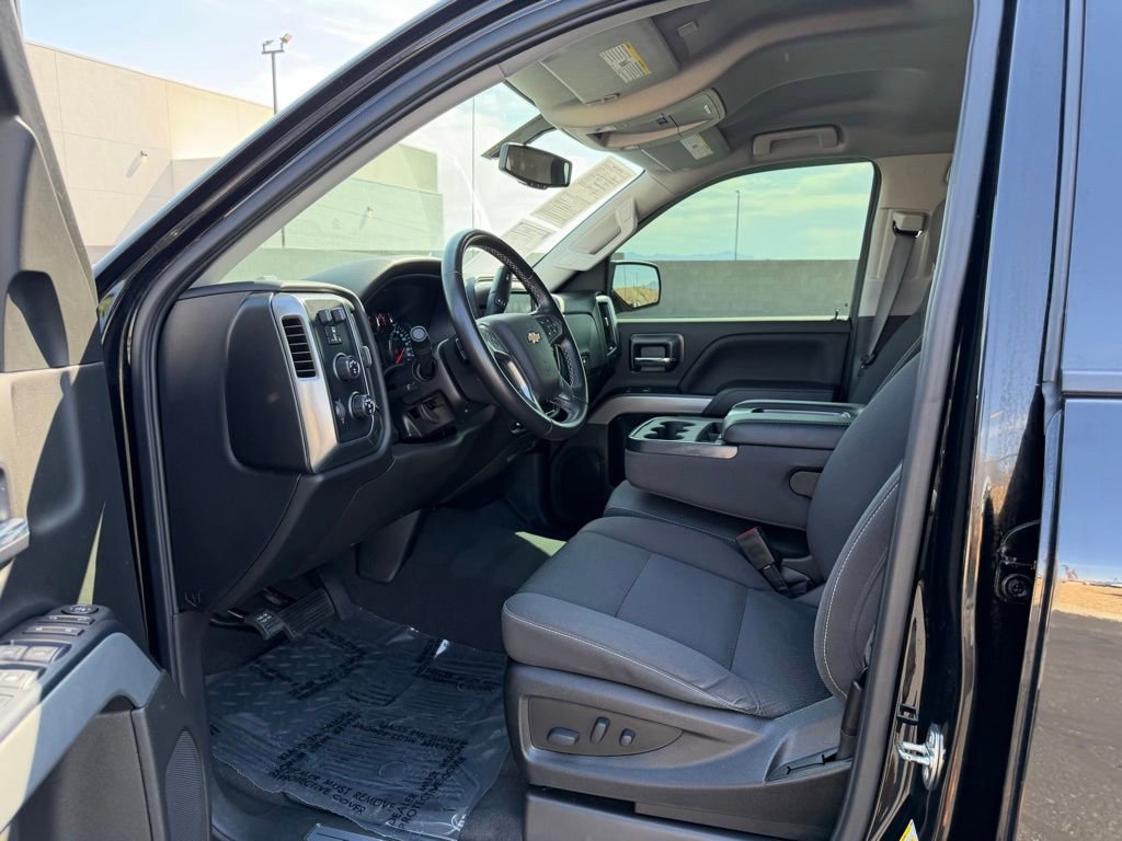 Used 2018 Chevrolet Silverado 1500 LT w/ All Star Edition AWD/4WD image 11