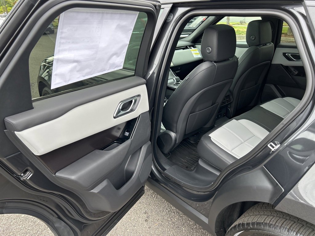 New 2026 Land Rover Range Rover Velar Dynamic SE image 15