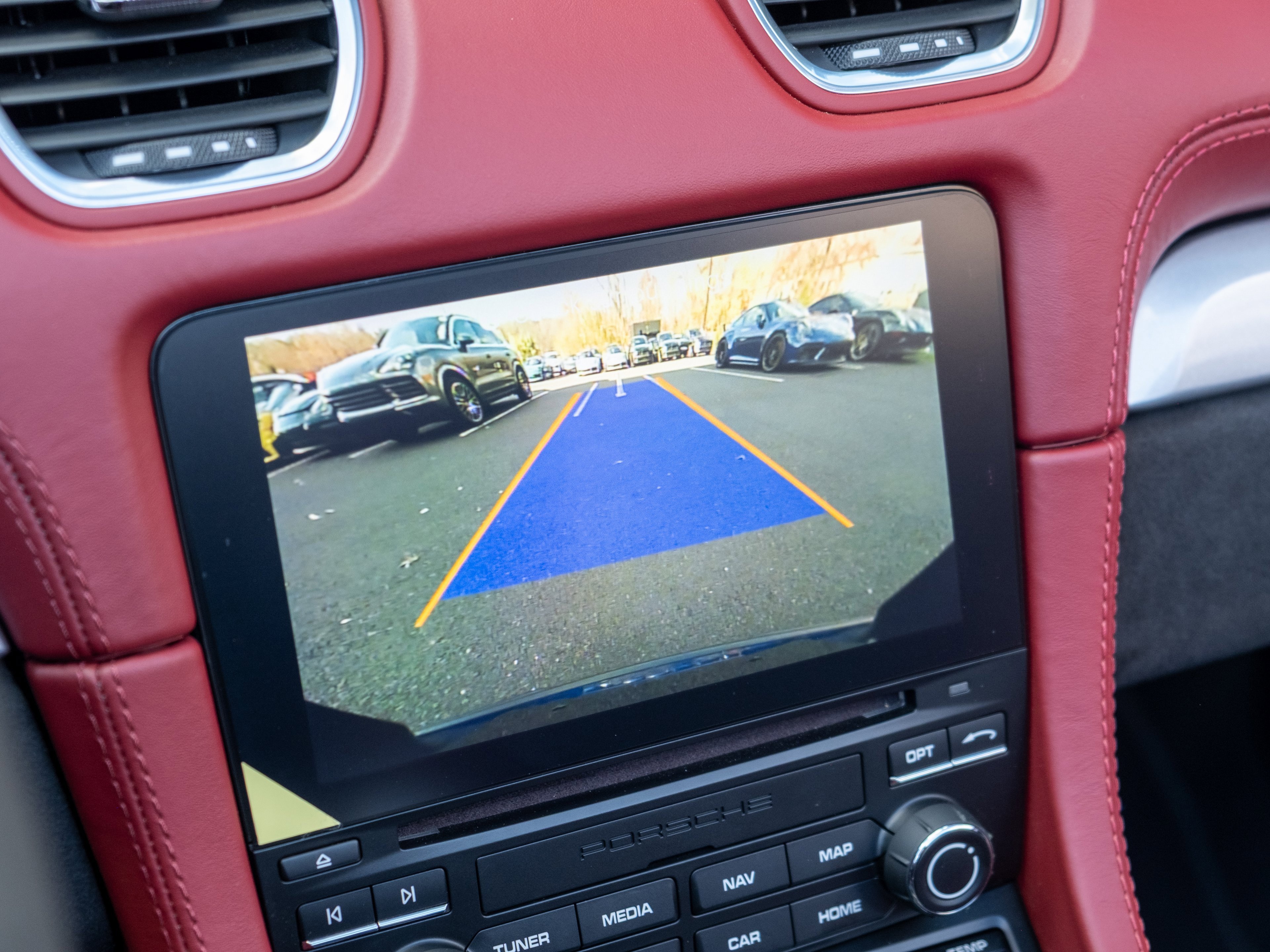 Certified 2021 Porsche 718 Boxster Spyder image 33