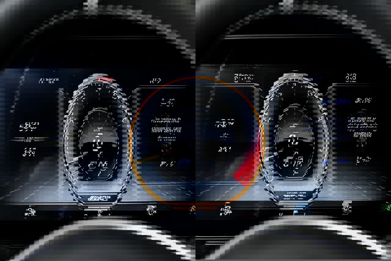 Used 2018 Mercedes-Benz E 63 AMG S image 27