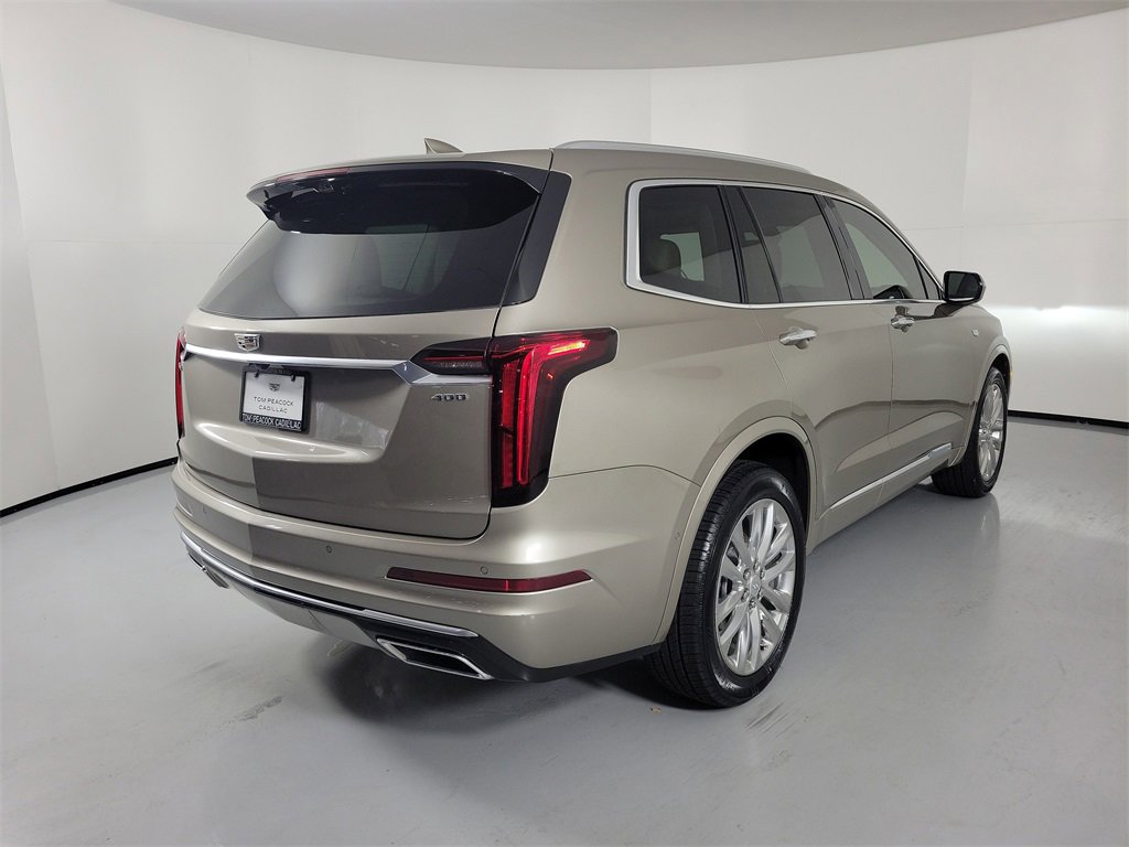 Certified 2022 Cadillac XT6 Premium Luxury w/ Technology Package image 4