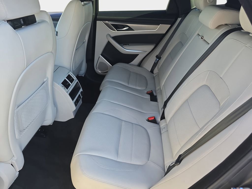 Used 2025 Jaguar F-PACE R-Dynamic S image 14