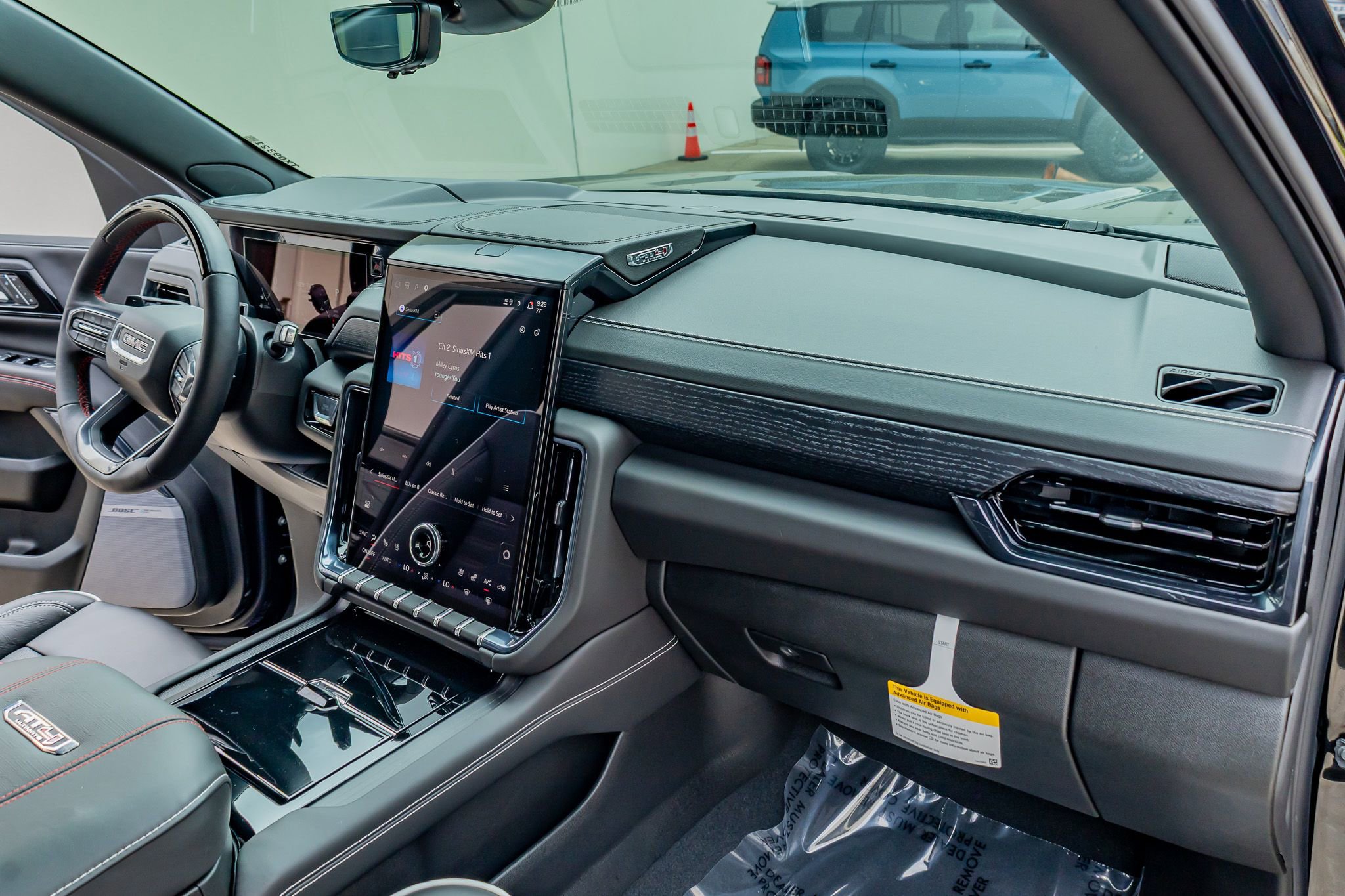 Used 2026 GMC Yukon AT4 Ultimate AWD/4WD image 18