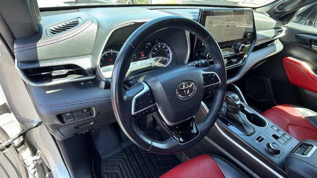 Used 2023 Toyota Highlander XSE AWD/4WD image 31