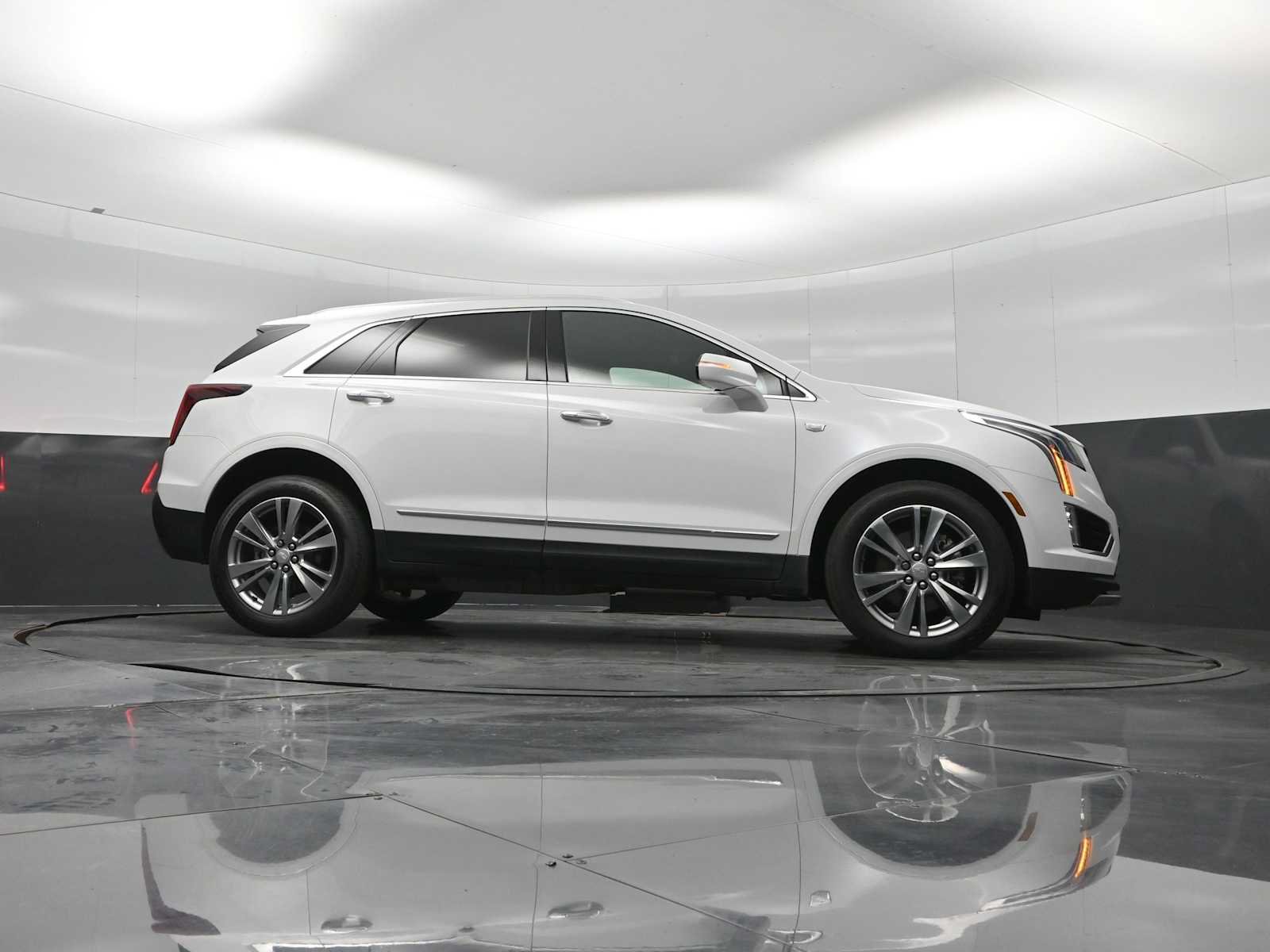 Used 2024 Cadillac XT5 Premium Luxury FWD image 35