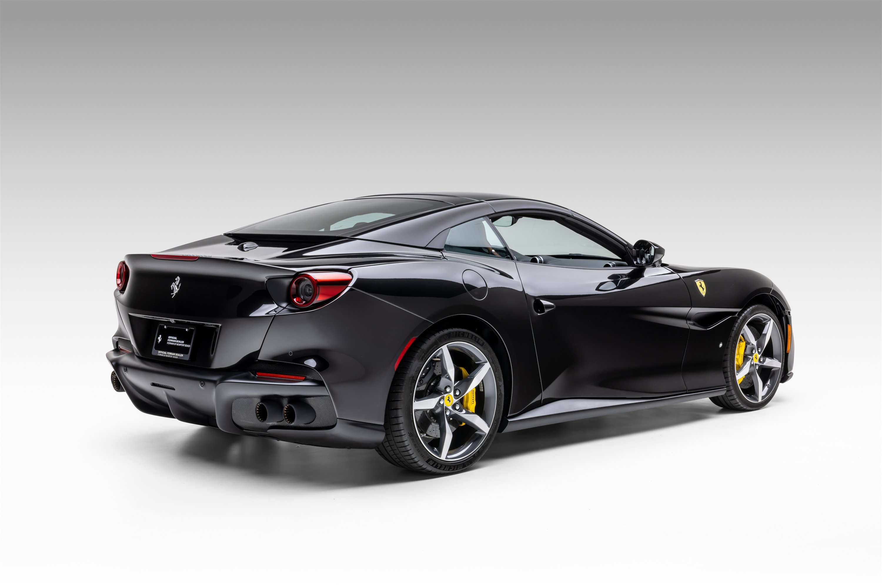 Certified 2023 Ferrari Portofino M RWD image 9