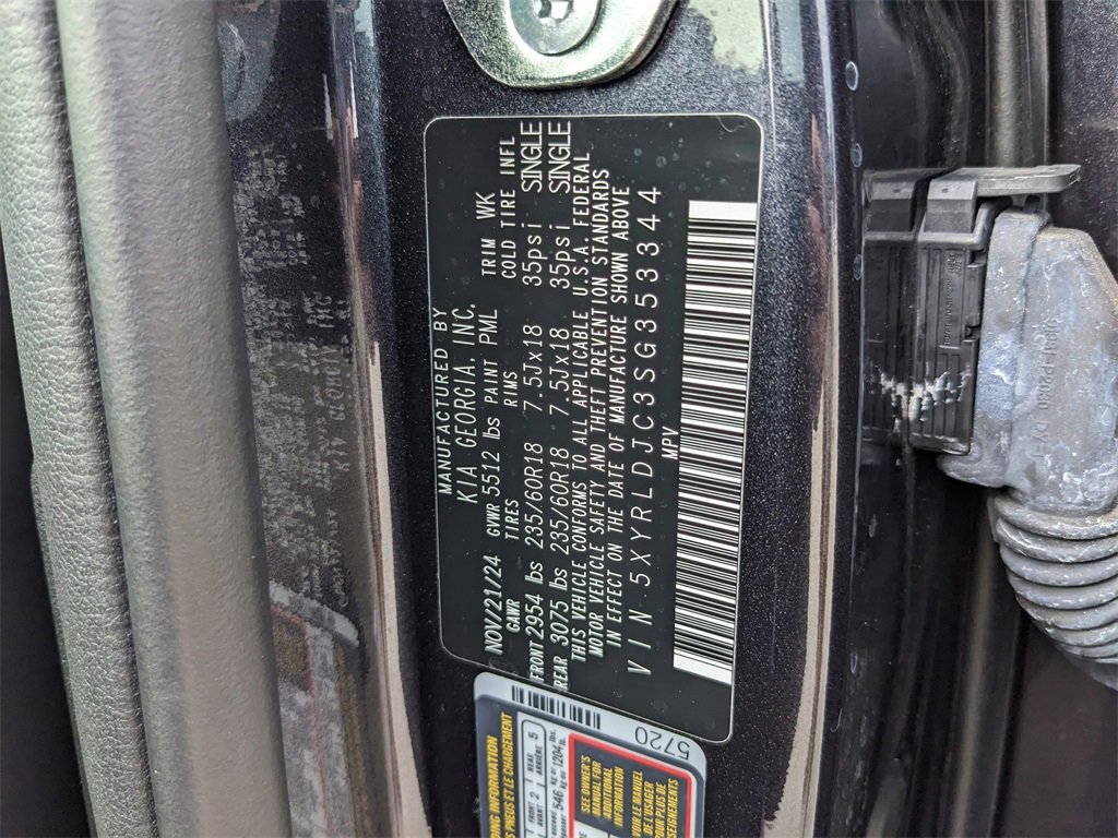 Certified 2025 Kia Sorento S w/ Panoramic Sunroof Package image 39