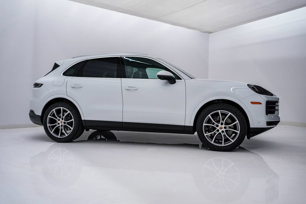 New 2026 Porsche Cayenne AWD/4WD image 9