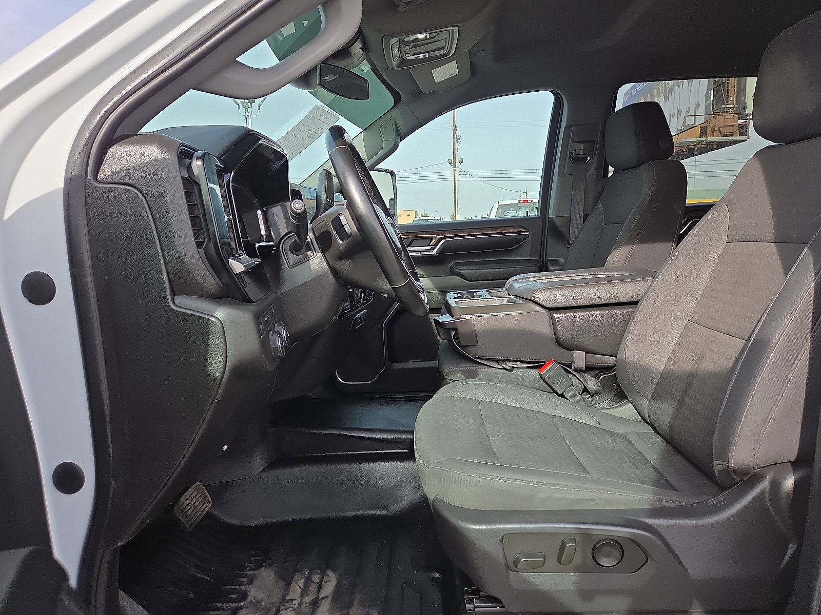 Used 2024 Chevrolet Silverado 2500 LT w/ Convenience Package AWD/4WD image 14