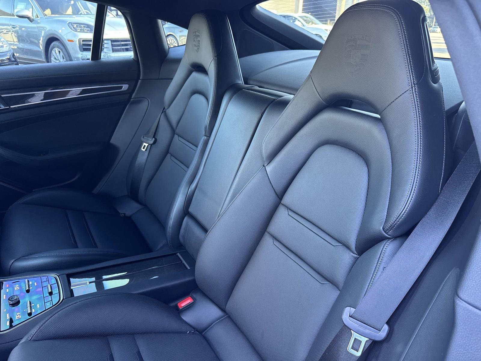 Certified 2023 Porsche Panamera Platinum Edition image 14