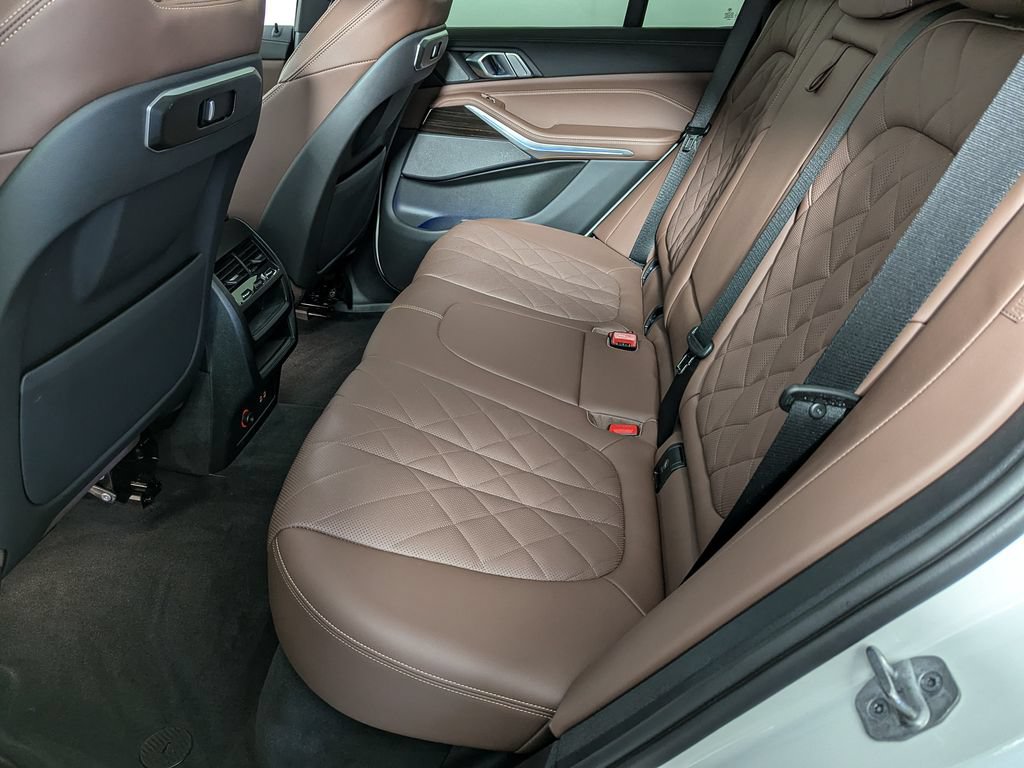 Certified 2024 BMW X5 xDrive40i w/ Premium Package AWD/4WD image 48