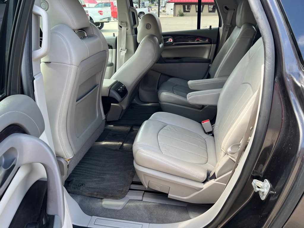 Used 2015 Buick Enclave Leather FWD image 17