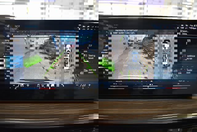 New 2026 BMW X5 xDrive50e image 28