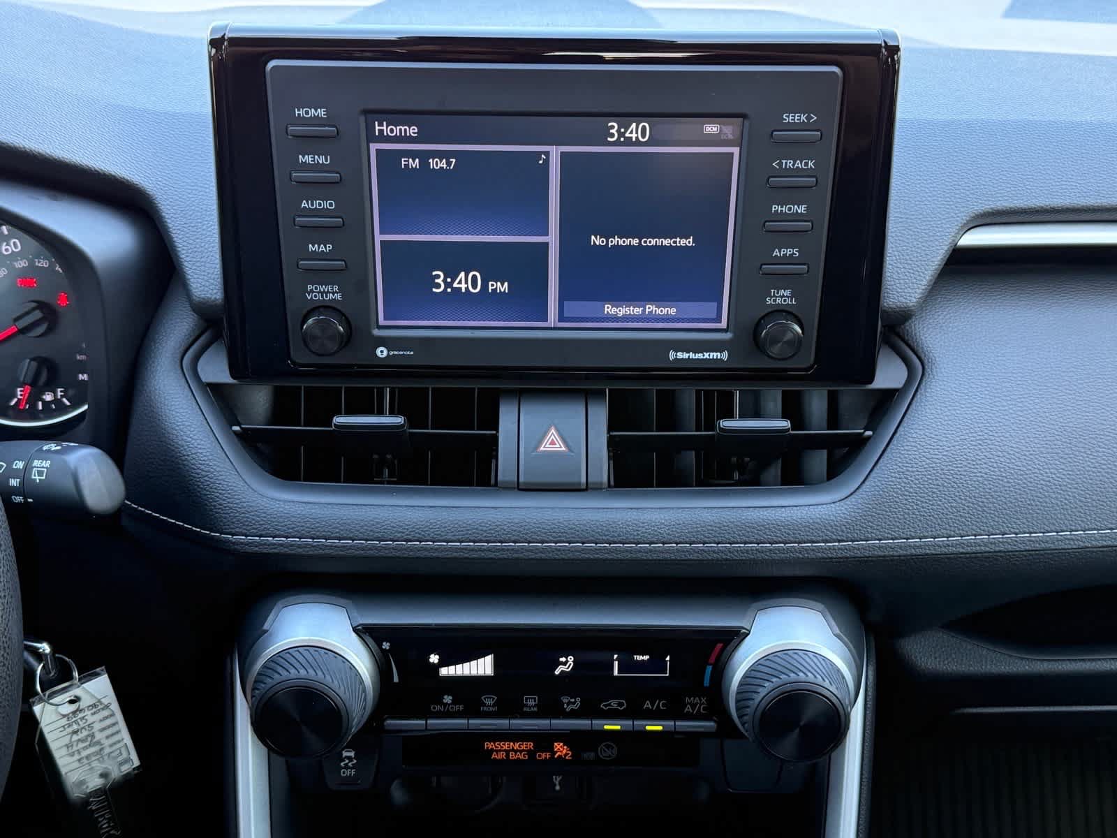 Used 2022 Toyota RAV4 LE FWD image 18
