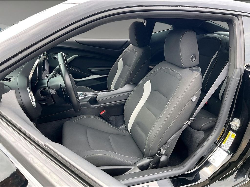 Used 2022 Chevrolet Camaro LT w/ RS Package RWD image 9