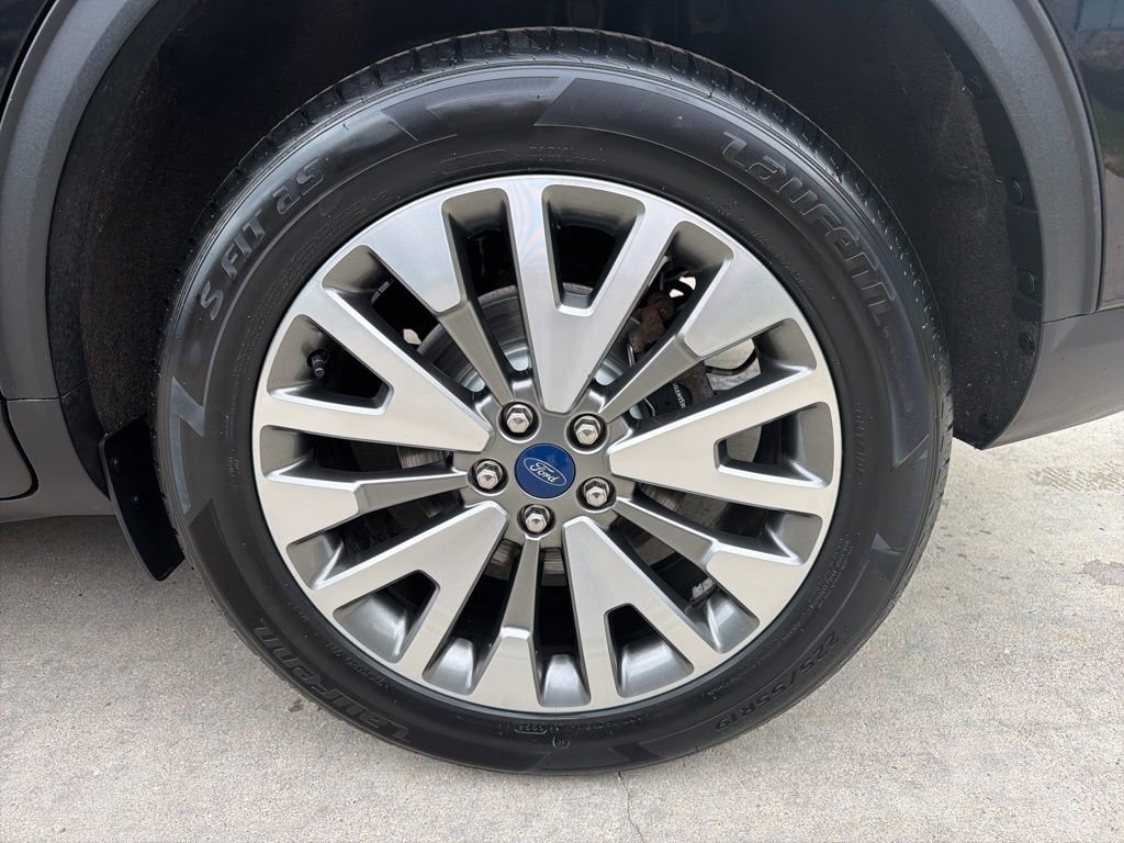 Used 2022 Ford Escape Titanium image 48