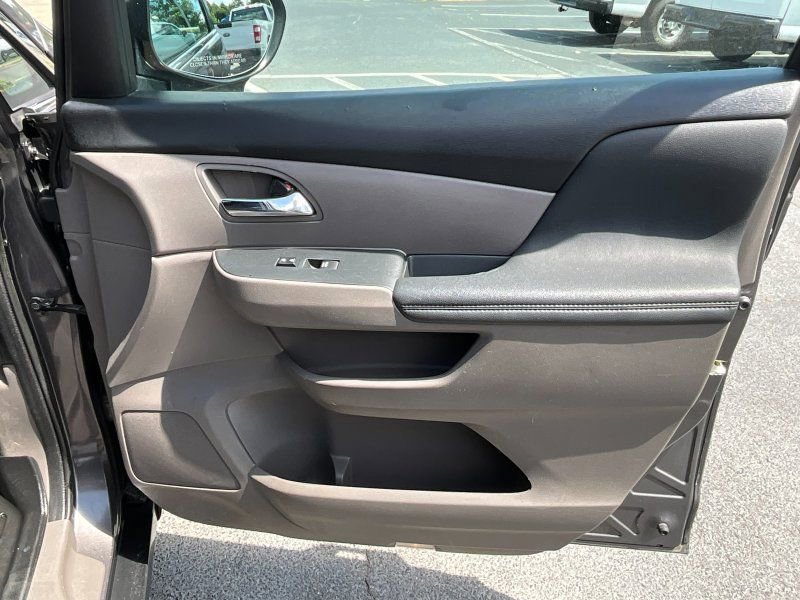 Used 2015 Honda Odyssey EX-L image 12
