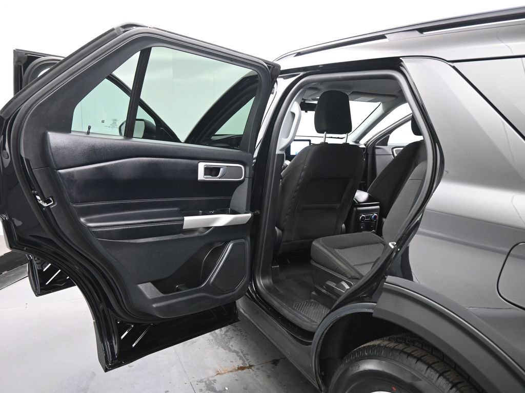 Certified 2022 Ford Explorer XLT image 18