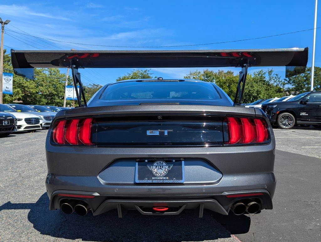 Used 2019 Ford Mustang GT Premium w/ GT Performance Package RWD image 9