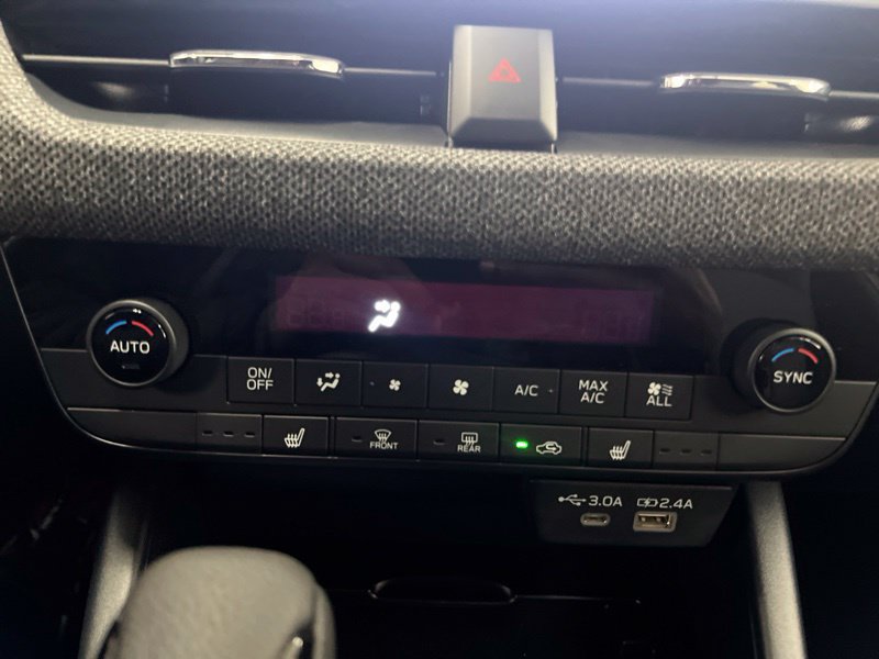 New 2026 Subaru Outback Limited AWD/4WD image 33