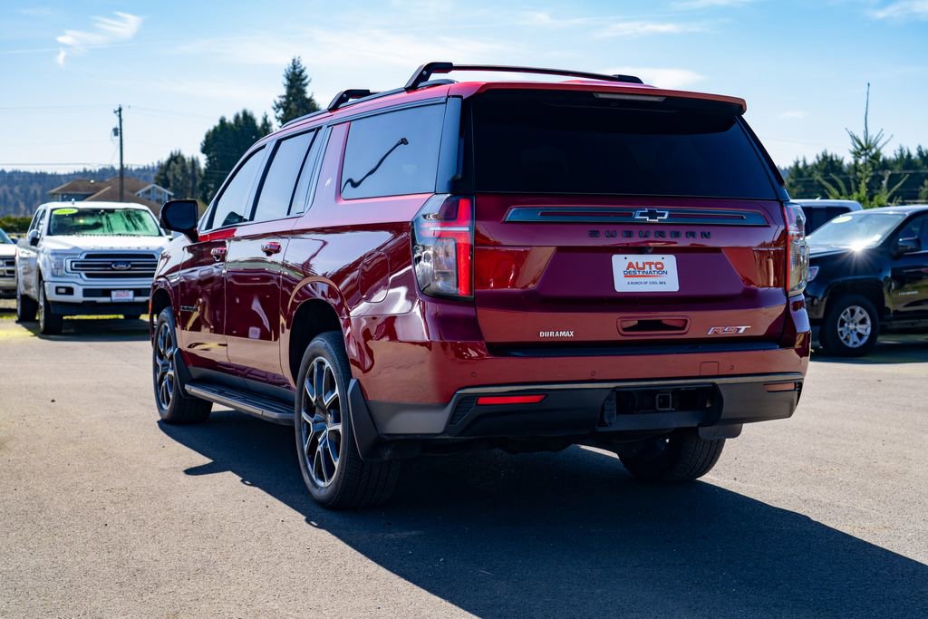 Used 2021 Chevrolet Suburban RST w/ Luxury Package AWD/4WD image 11