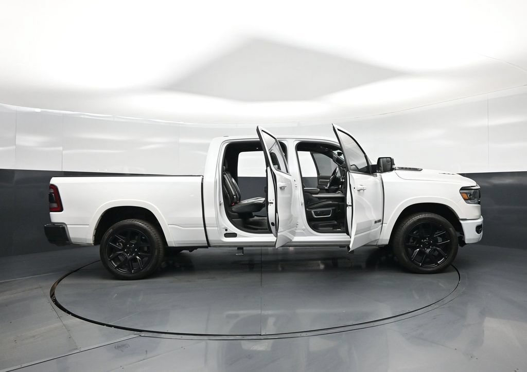 Used 2022 RAM 1500 Laramie AWD/4WD image 4
