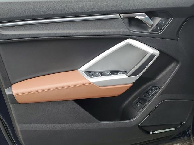 Used 2022 Audi Q3 2.0T Premium Plus w/ Premium Plus Package image 26