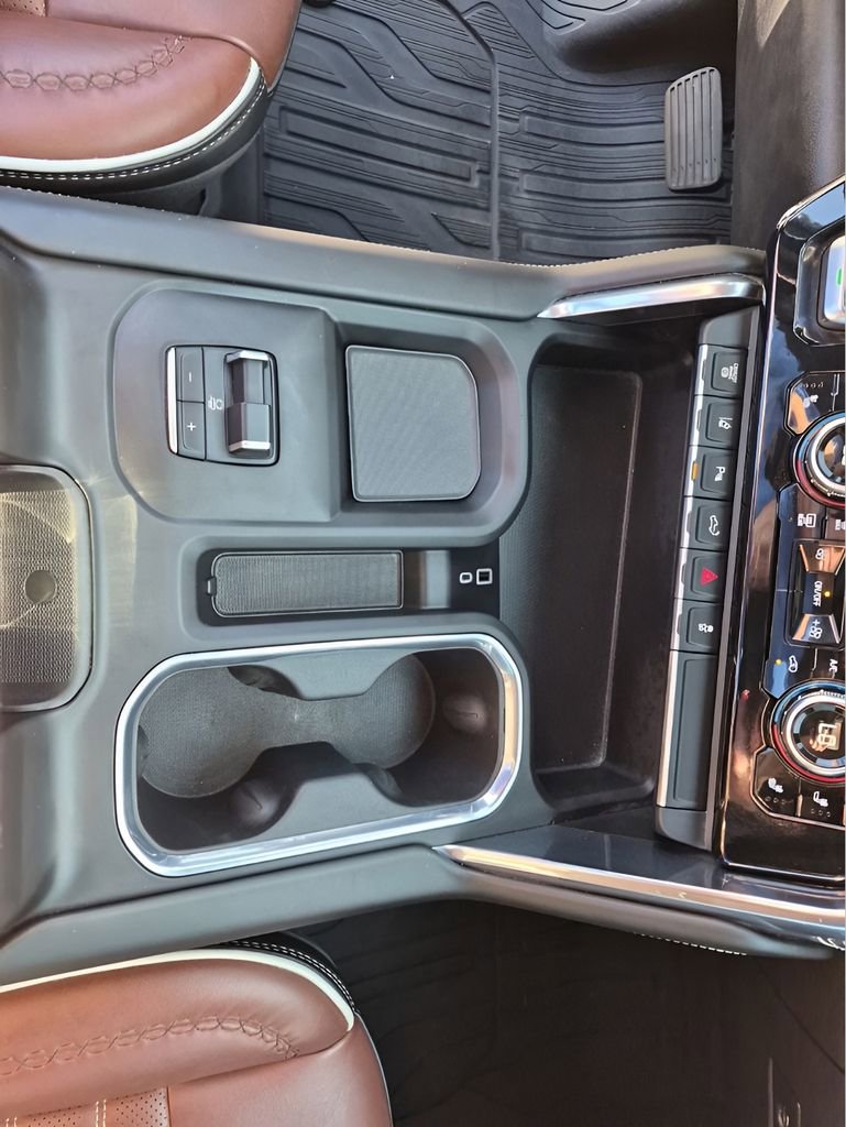 Used 2024 GMC Sierra 3500 Denali Ultimate image 43