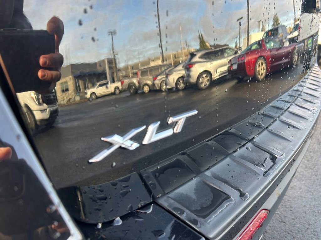 Used 2024 Ford Explorer XLT w/ Equipment Group 202A image 31