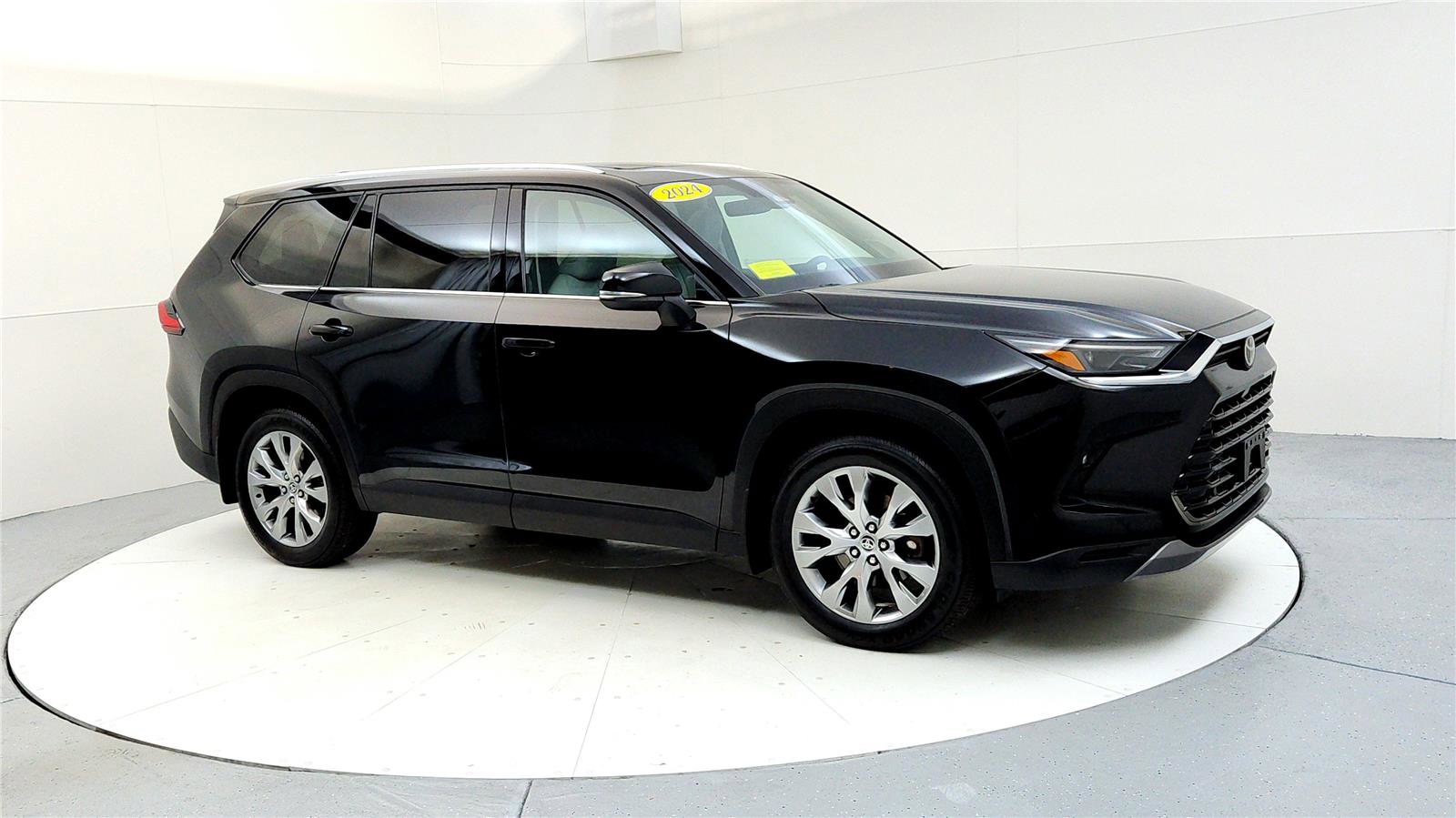 Used 2024 Toyota Grand Highlander Limited image 7
