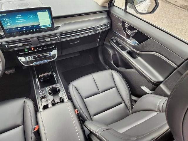 New 2026 Lincoln Corsair Premiere w/ Towing Package image 12