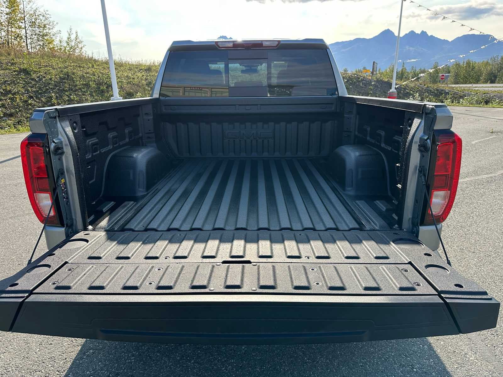 New 2026 GMC Sierra 1500 Elevation w/ Elevation Premium Package AWD/4WD image 14