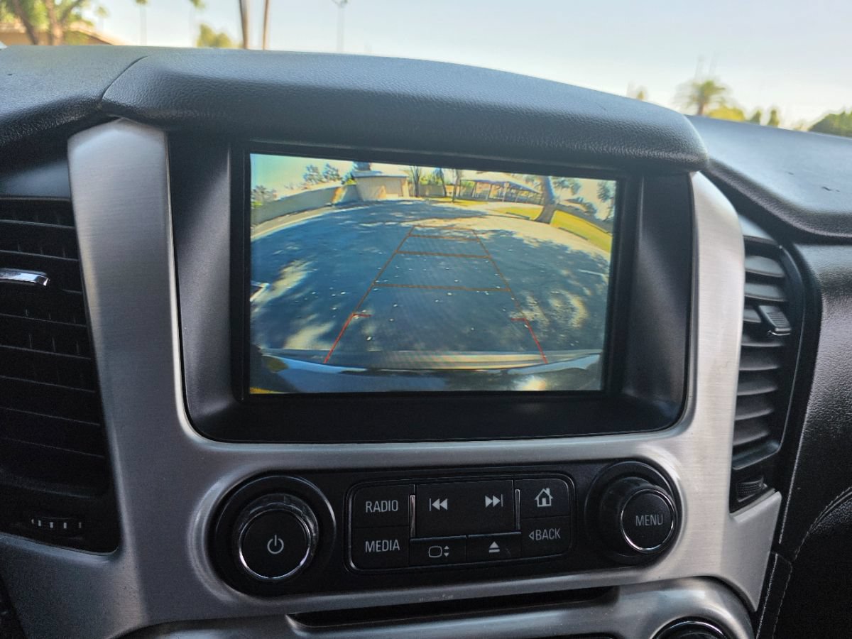 Used 2019 GMC Yukon SLE w/ SLE Value Package AWD/4WD image 18