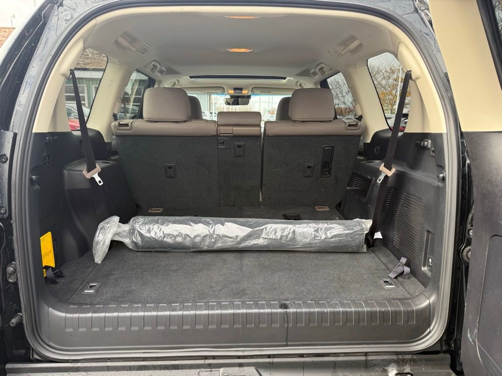 Used 2021 Lexus GX 460 Premium image 19