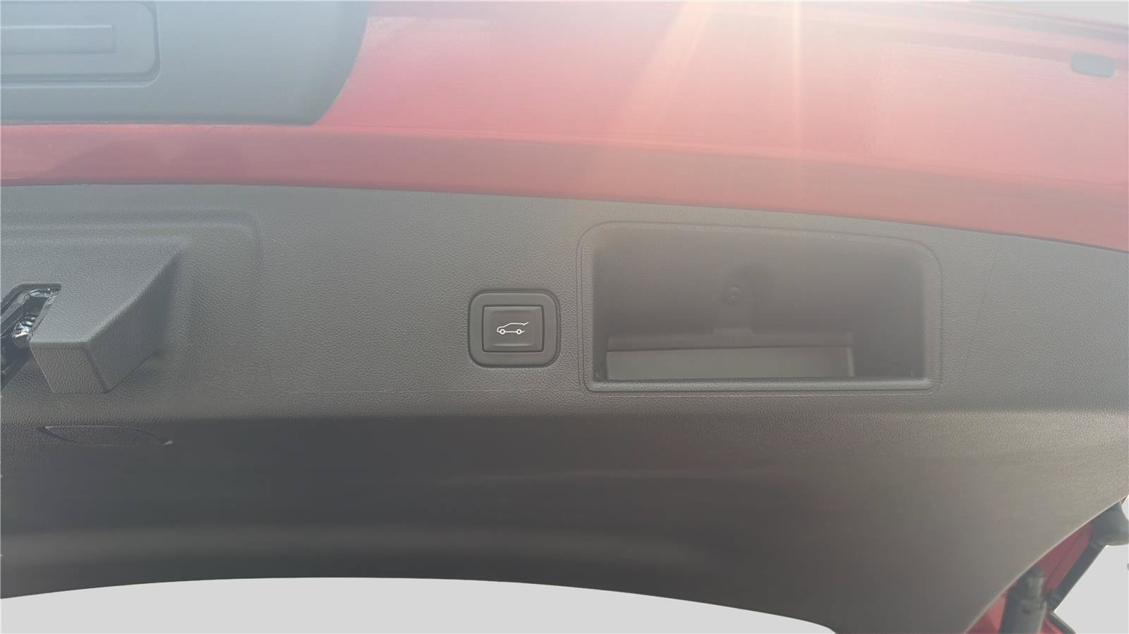 Used 2023 GMC Terrain SLE w/ Driver Convenience Package AWD/4WD image 19