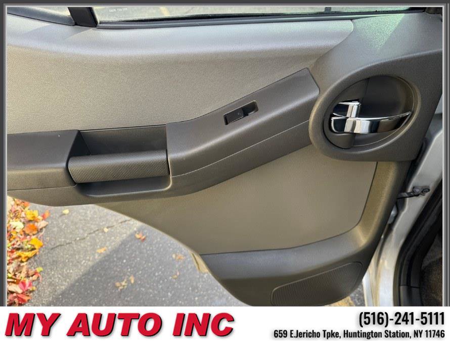 Used 2011 Nissan Xterra S image 31