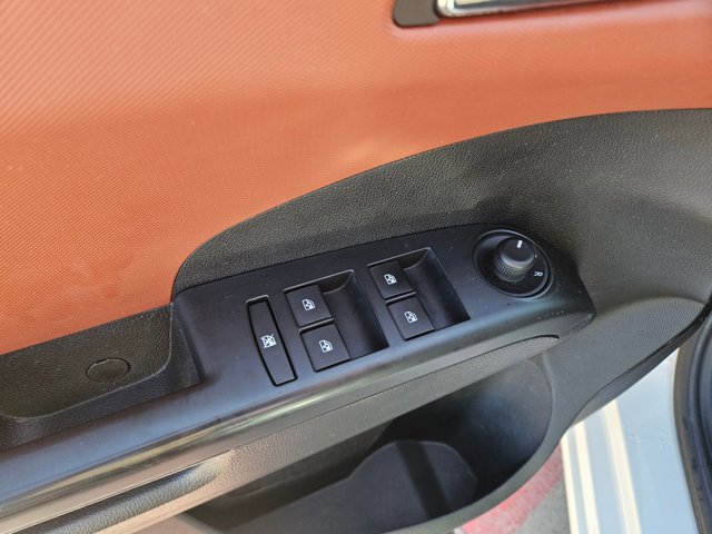 Used 2015 Chevrolet Sonic LT image 12