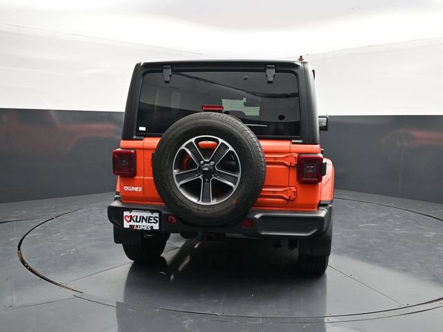 Used 2023 Jeep Wrangler Unlimited Sahara w/ LED Lighting Group AWD/4WD image 7