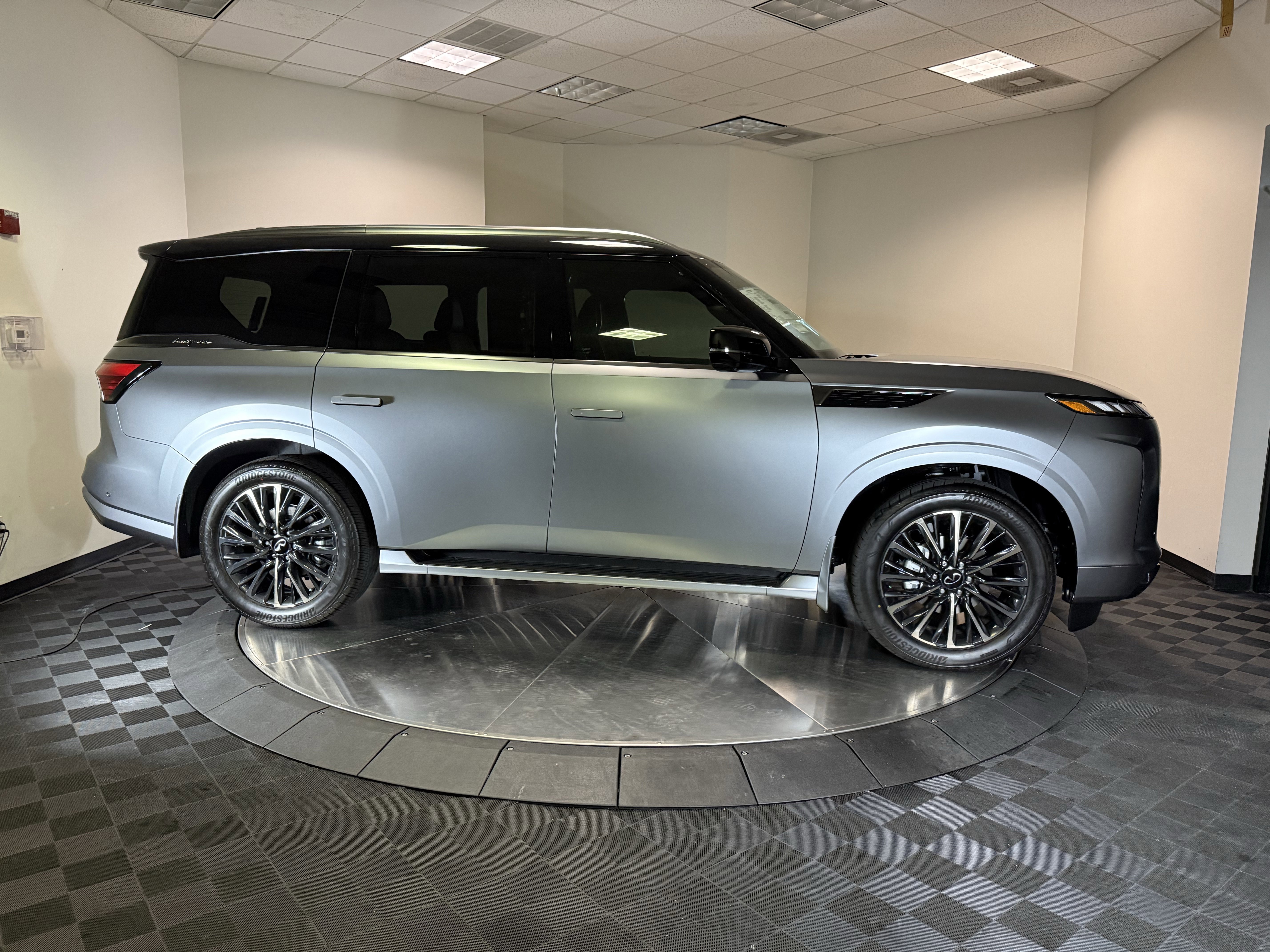 New 2026 INFINITI QX80 Autograph image 8
